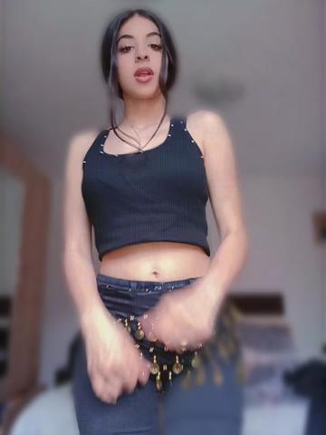 @𝑹𝒆𝒃𝒆𝒄𝒂𝒂👻💋