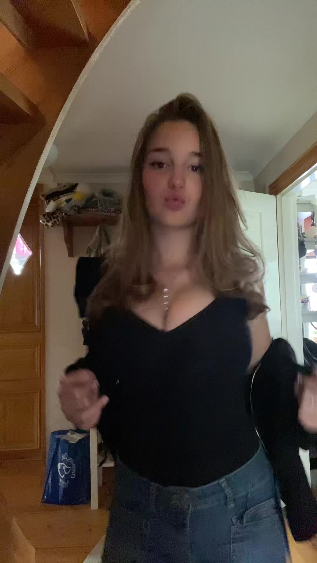 @hollie.lingvall