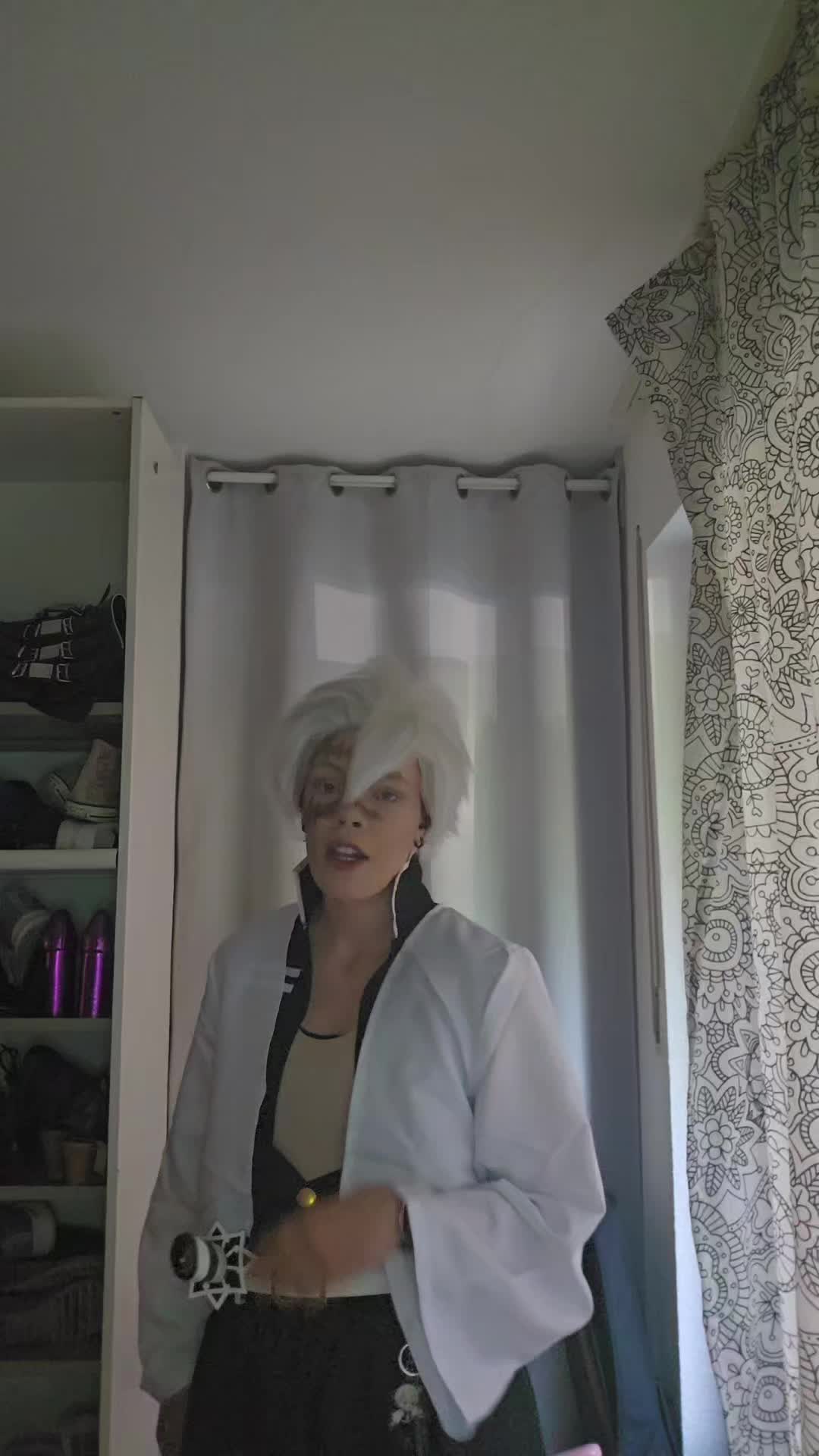 @Hyro❤️🧡💛💚💙💜