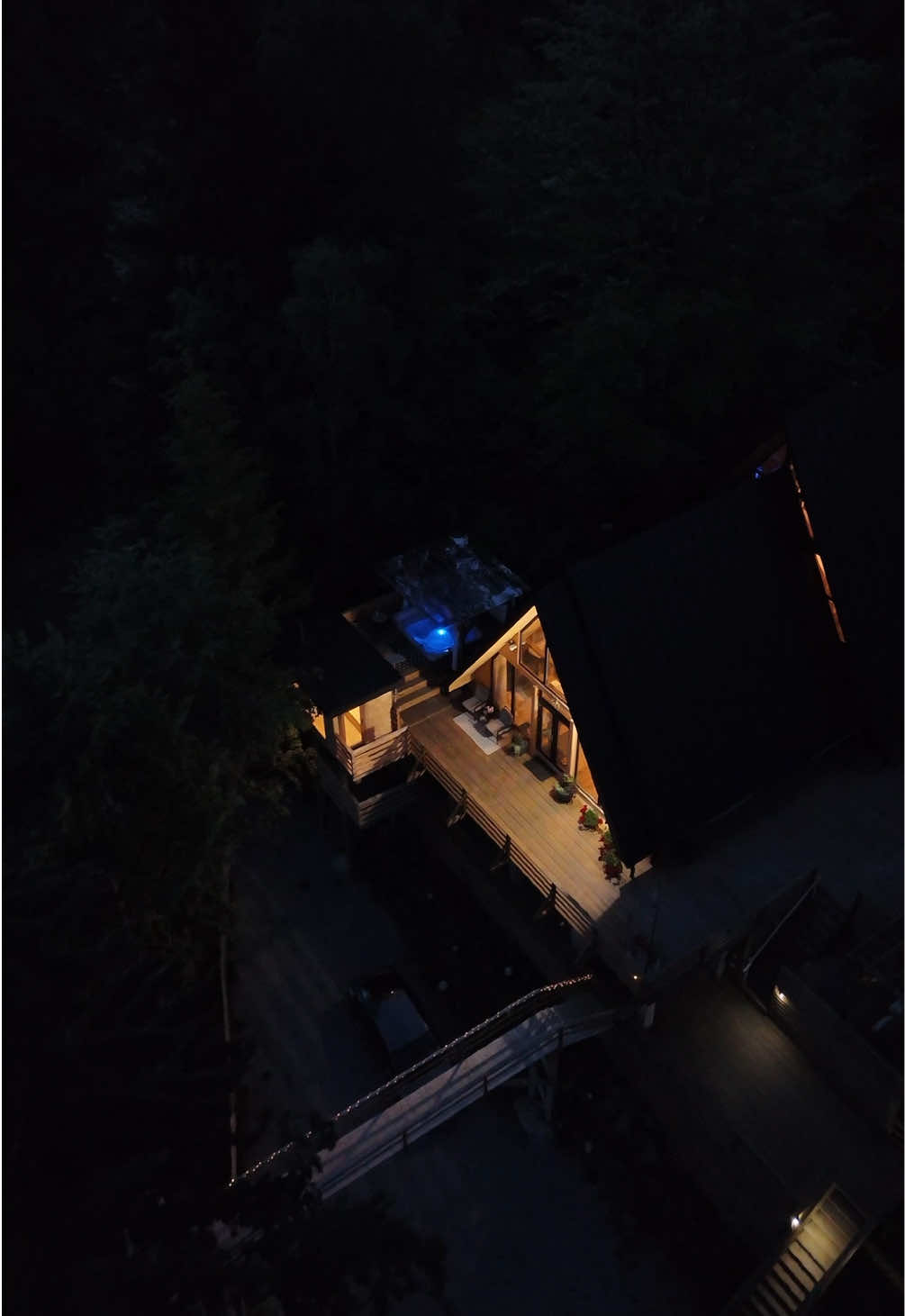 @Black Roof