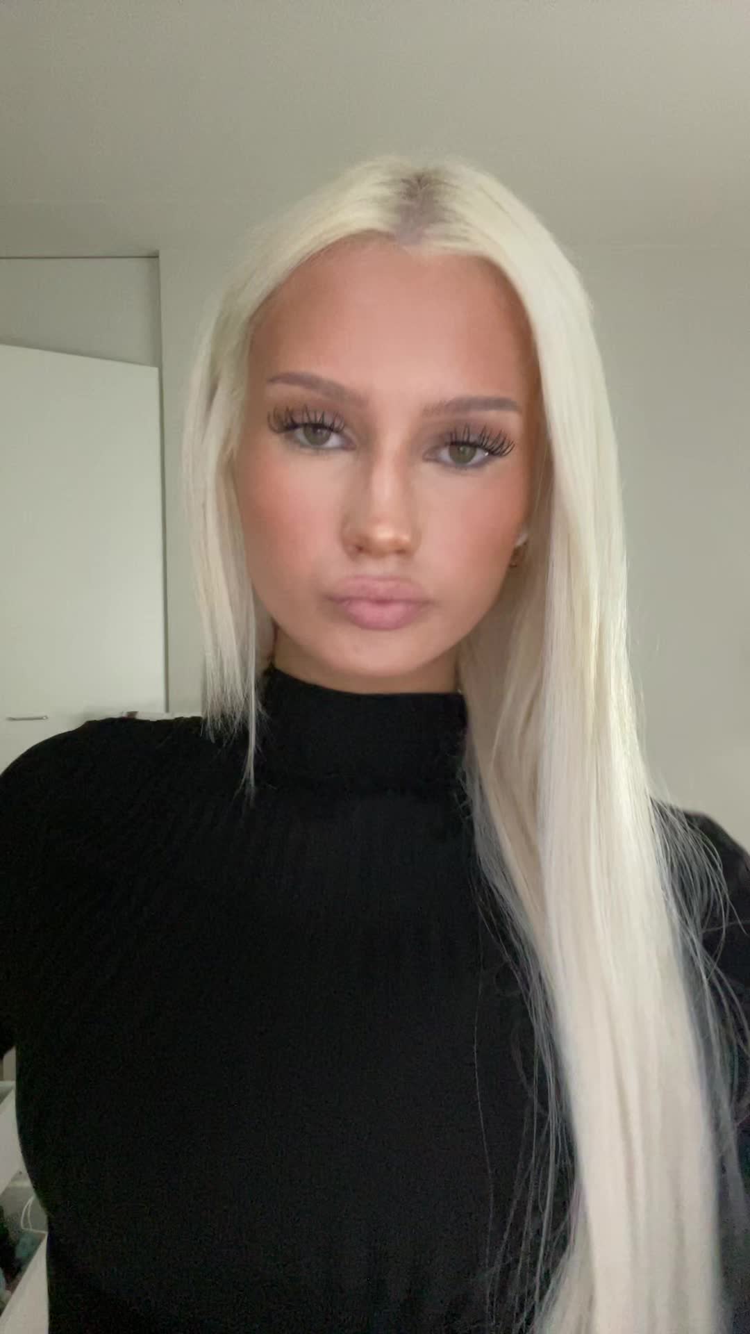 @𝑎𝑙𝑒𝑘𝑠𝑎𝑛𝑑𝑟𝑎