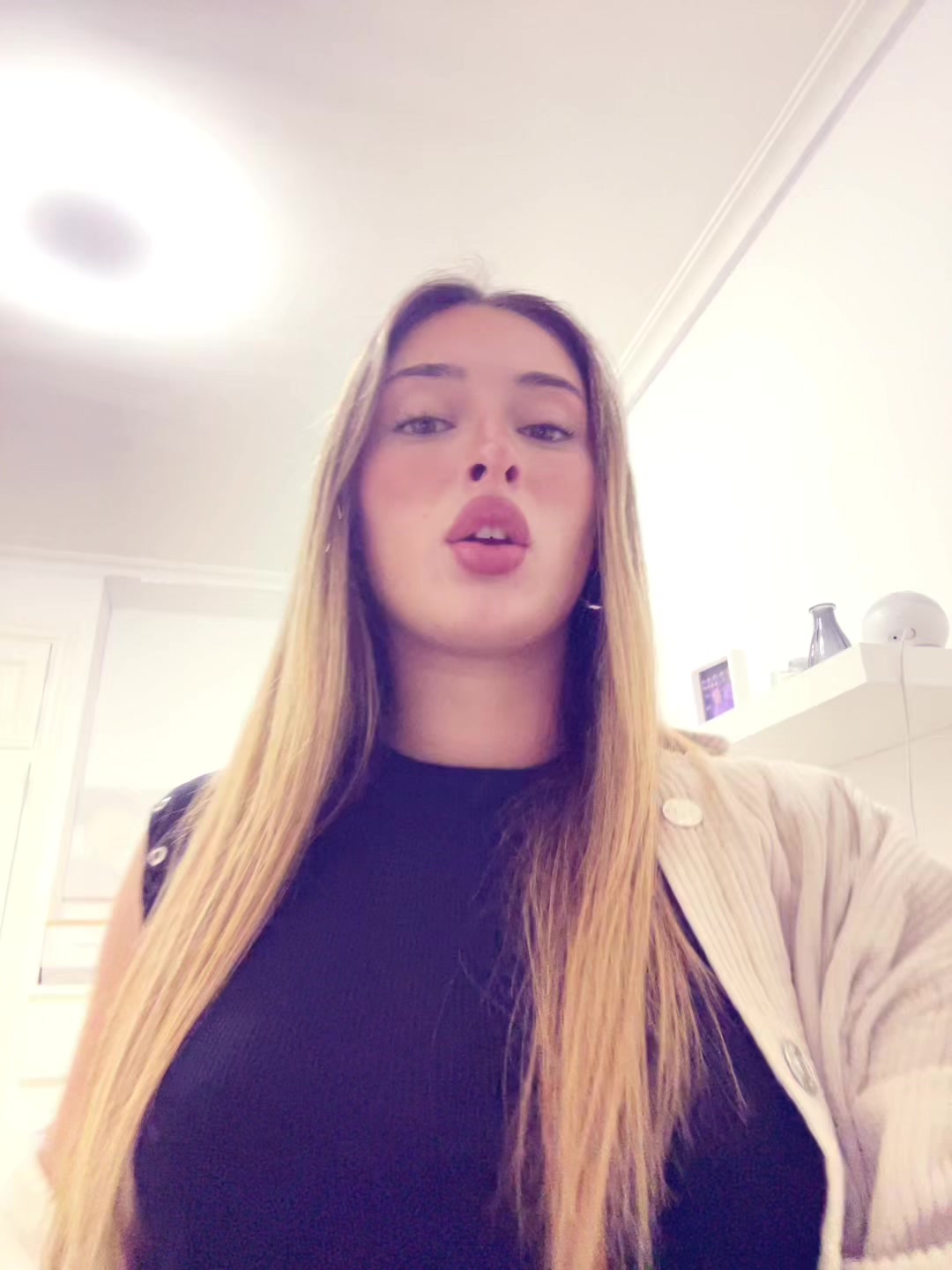 @anii