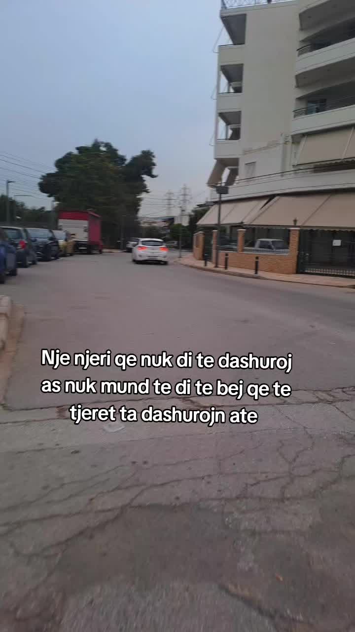 @Djali asaj vajze pergjimon E❤️