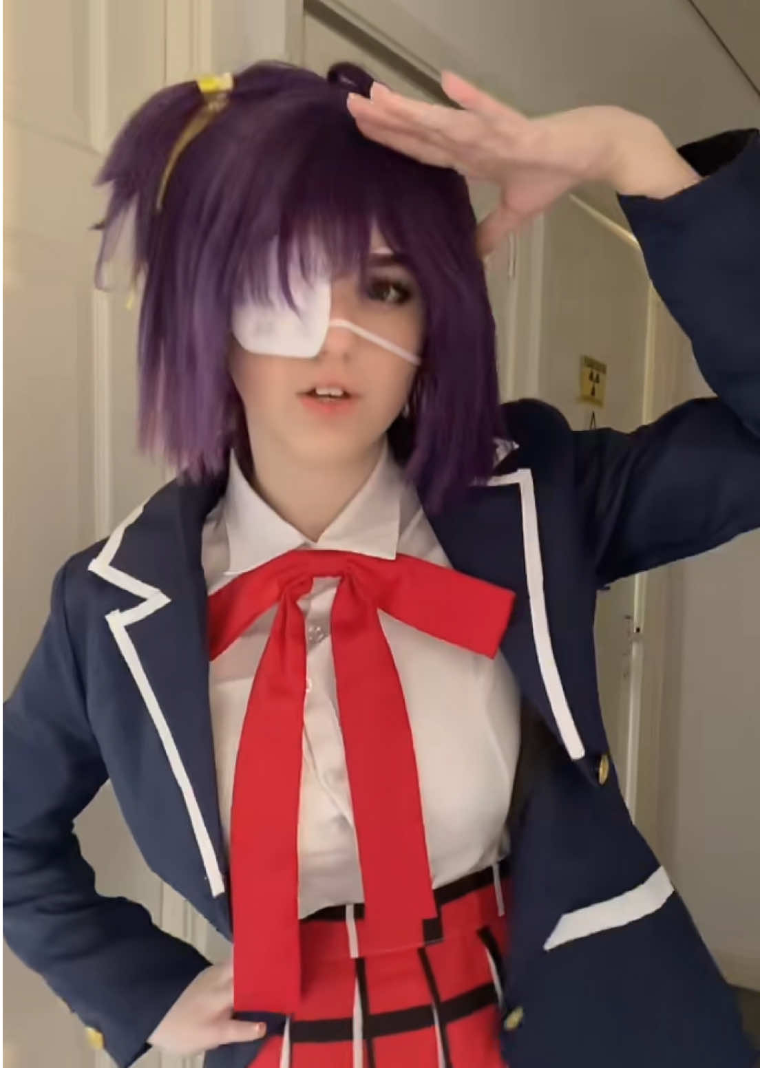 @⃟