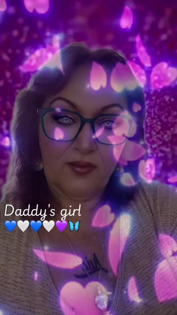 @💙🤍Daddy's girl 💜🦋