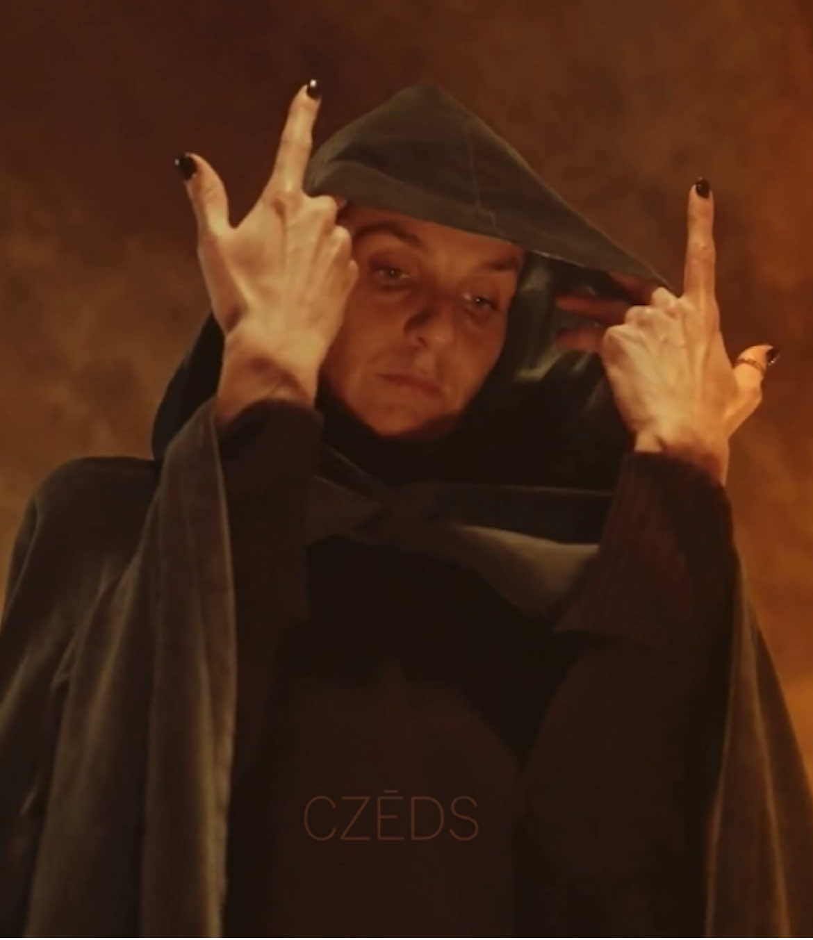 @CZĒDS
