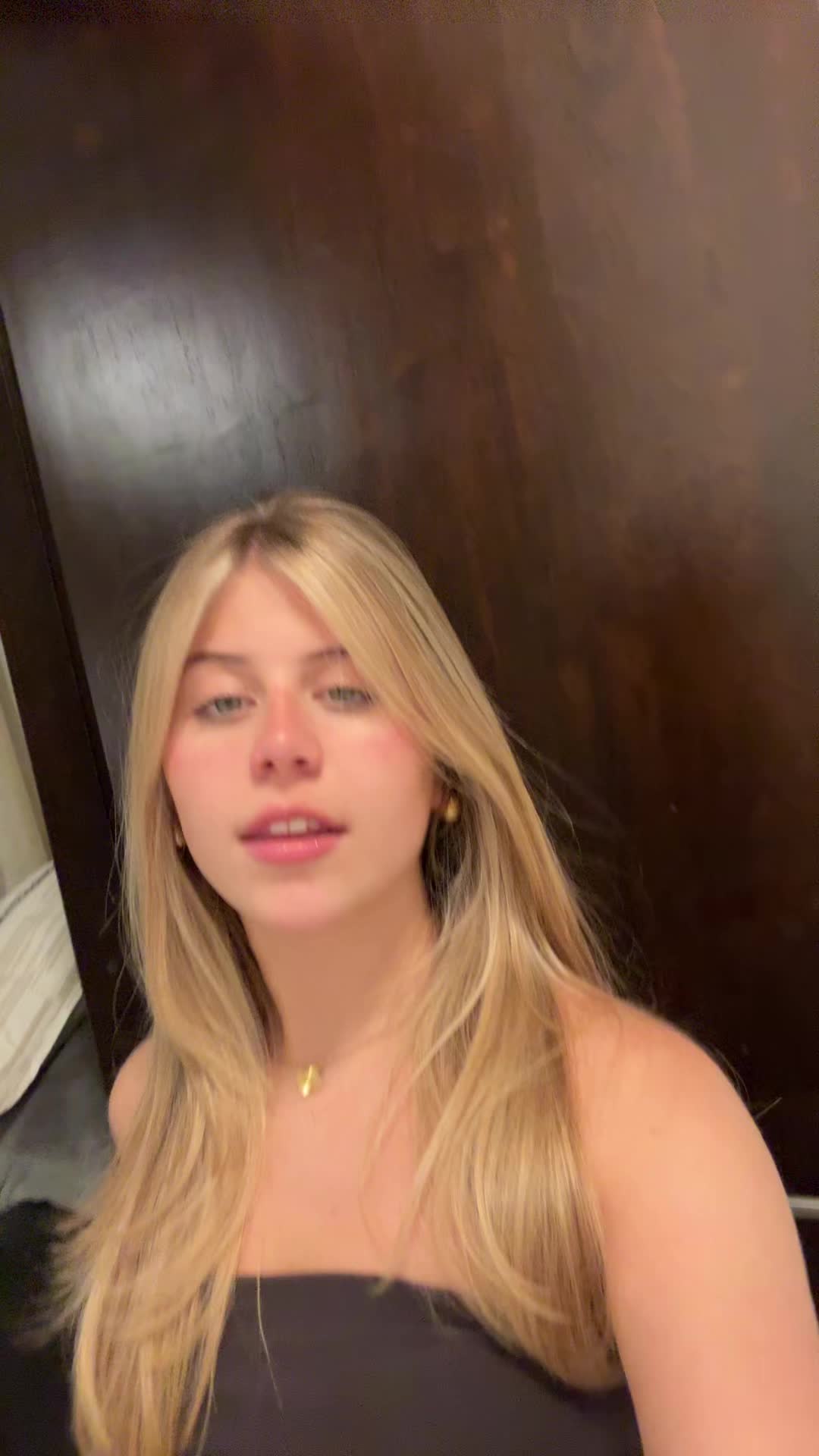 @👹