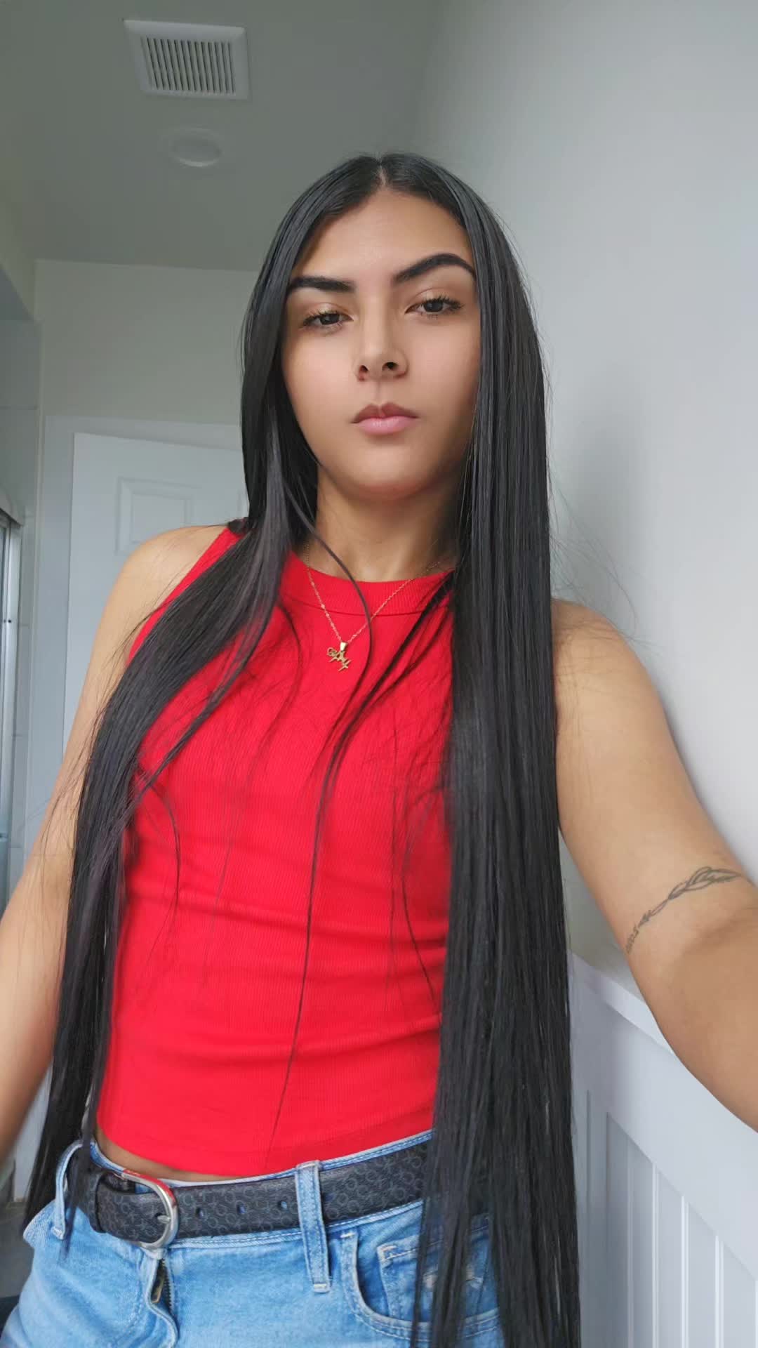 @oficial.yuliana