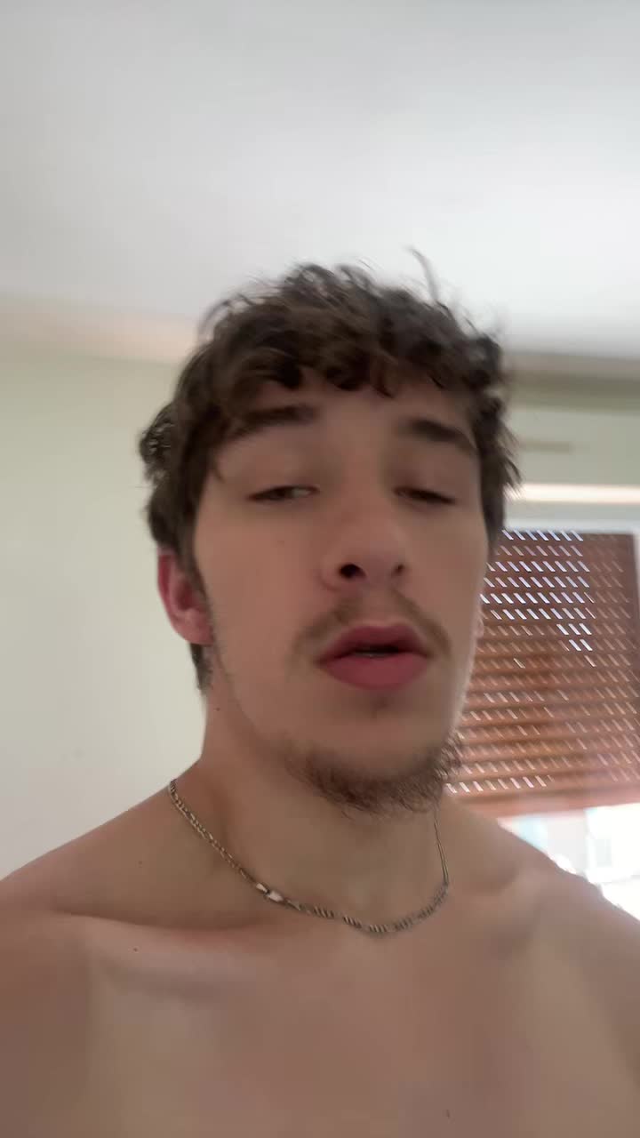@♕♡⚘ᥣ𝒊𝙤ƞ⚘♡♕
