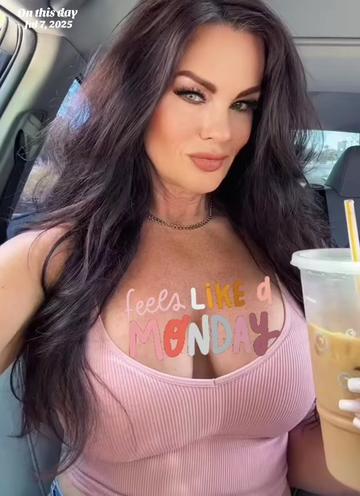 @Julie_AnnXO