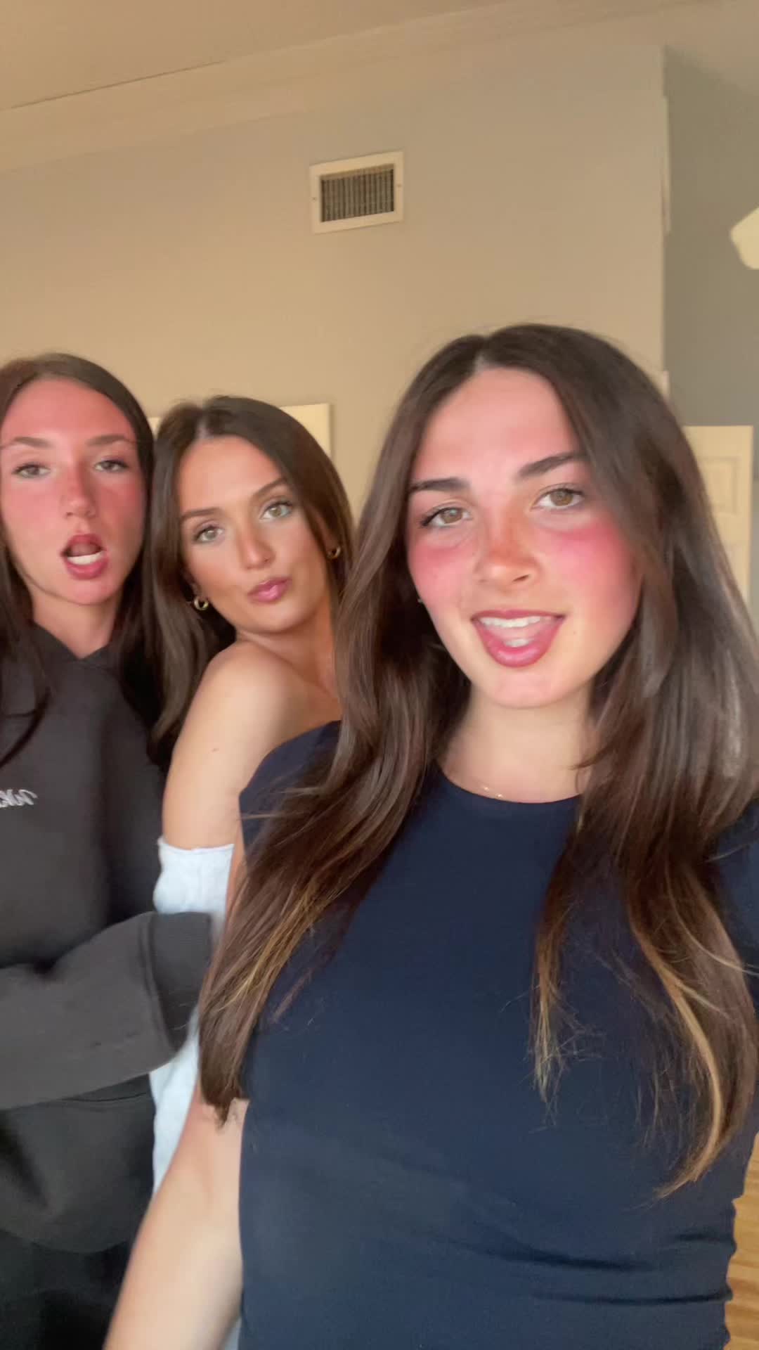 @alexisss ◡̈