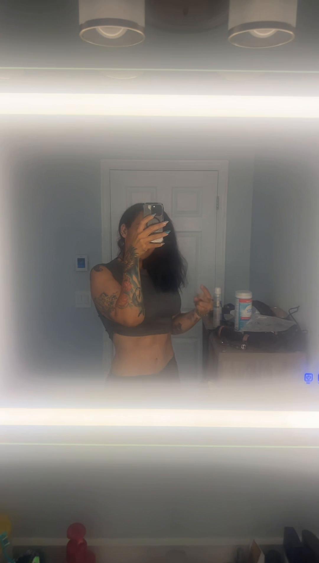 @MisfitMilf