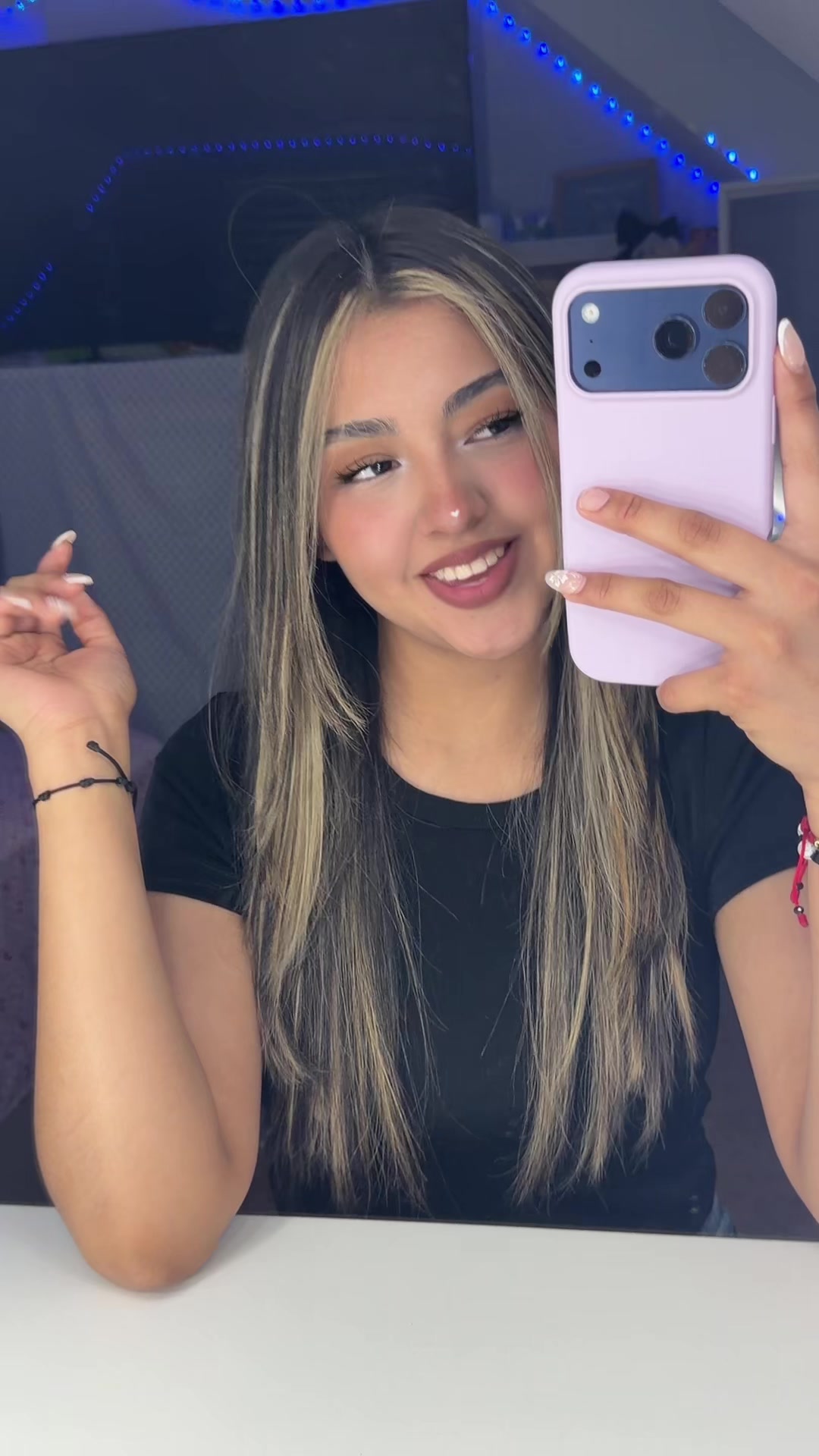 @Adi🎀