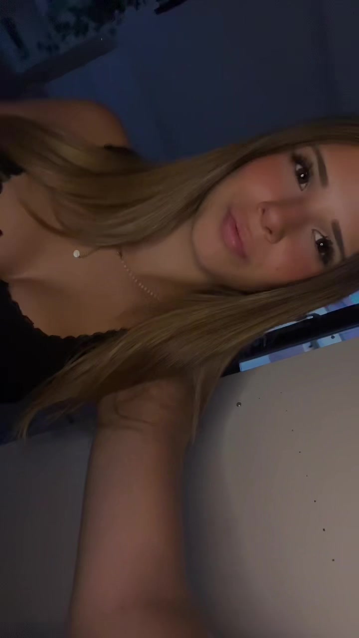 @𝐚𝐫𝐢𝐚𝐧𝐧𝐚