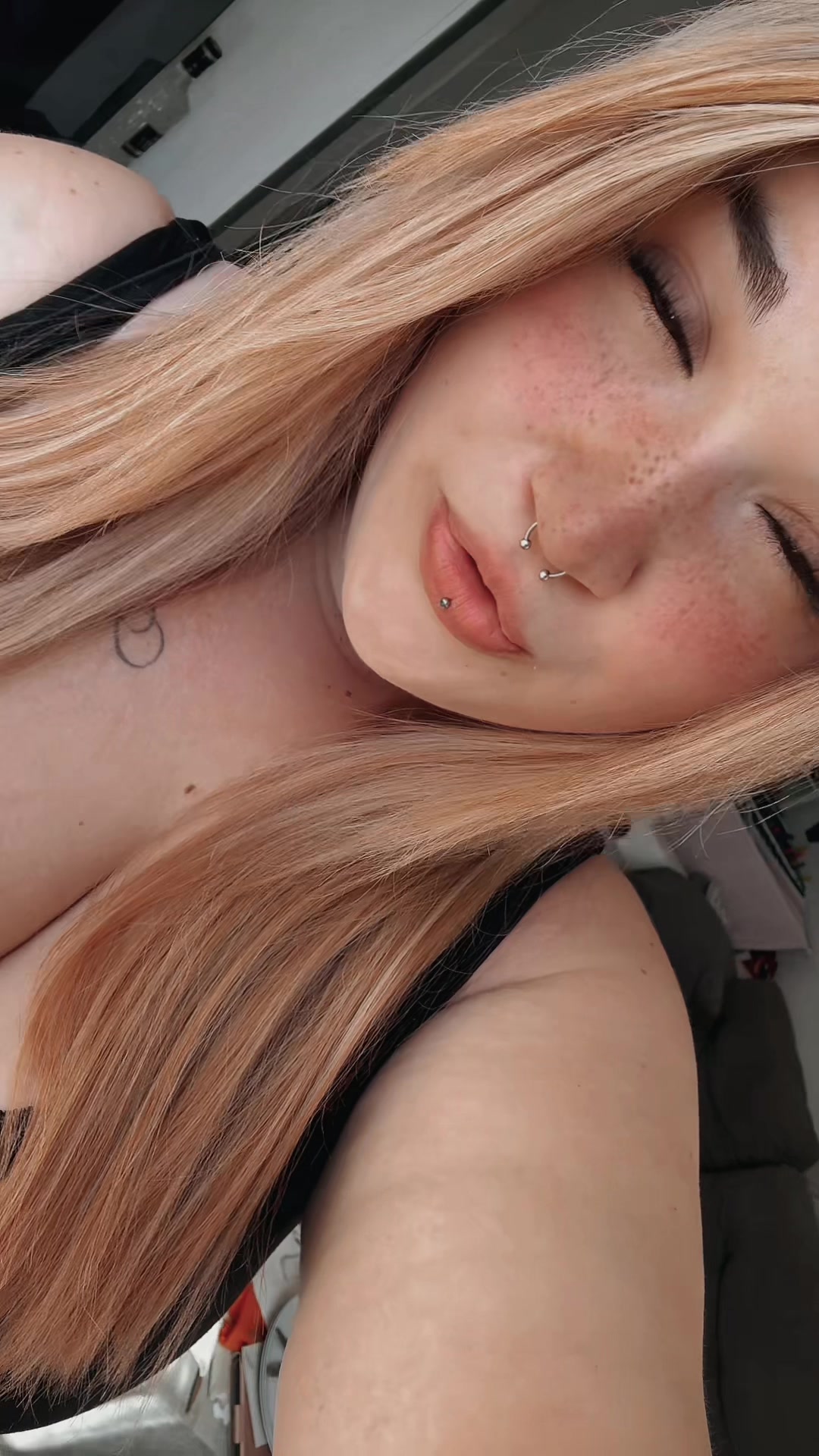 @Sam✨🖤