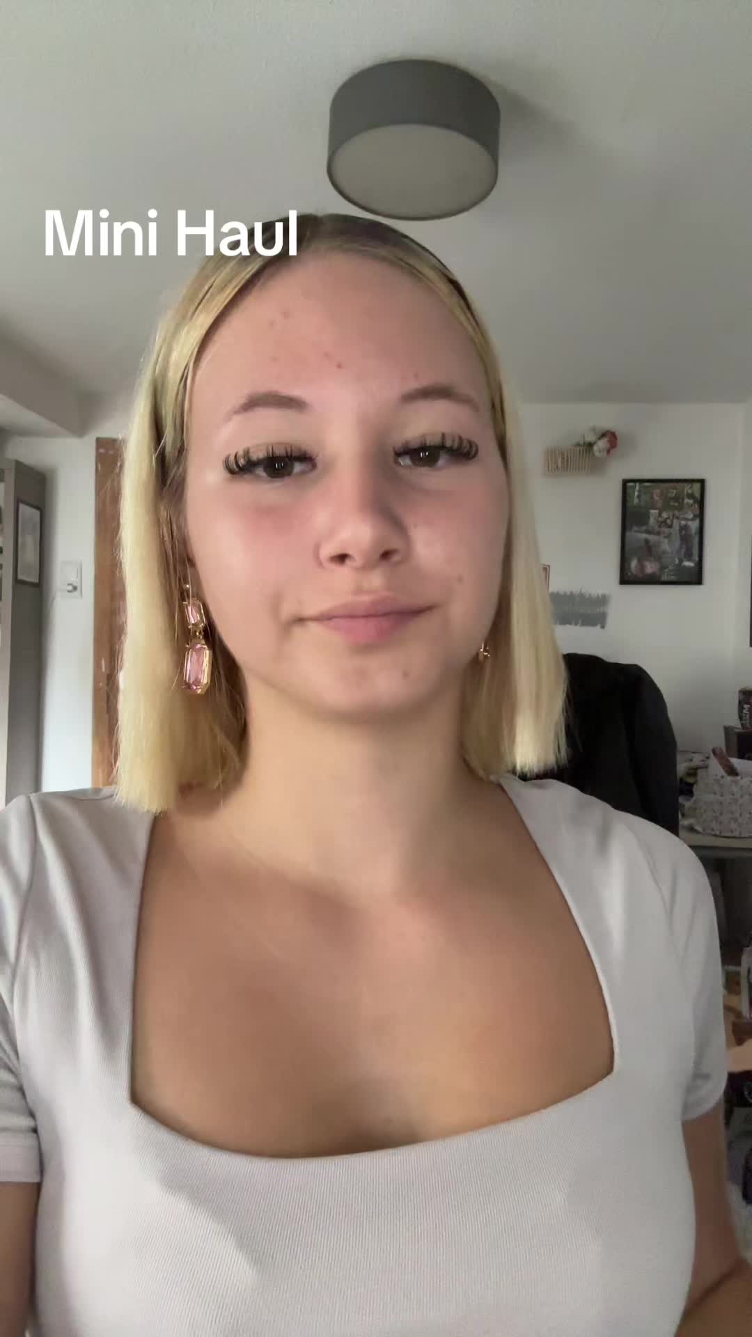 @🎭