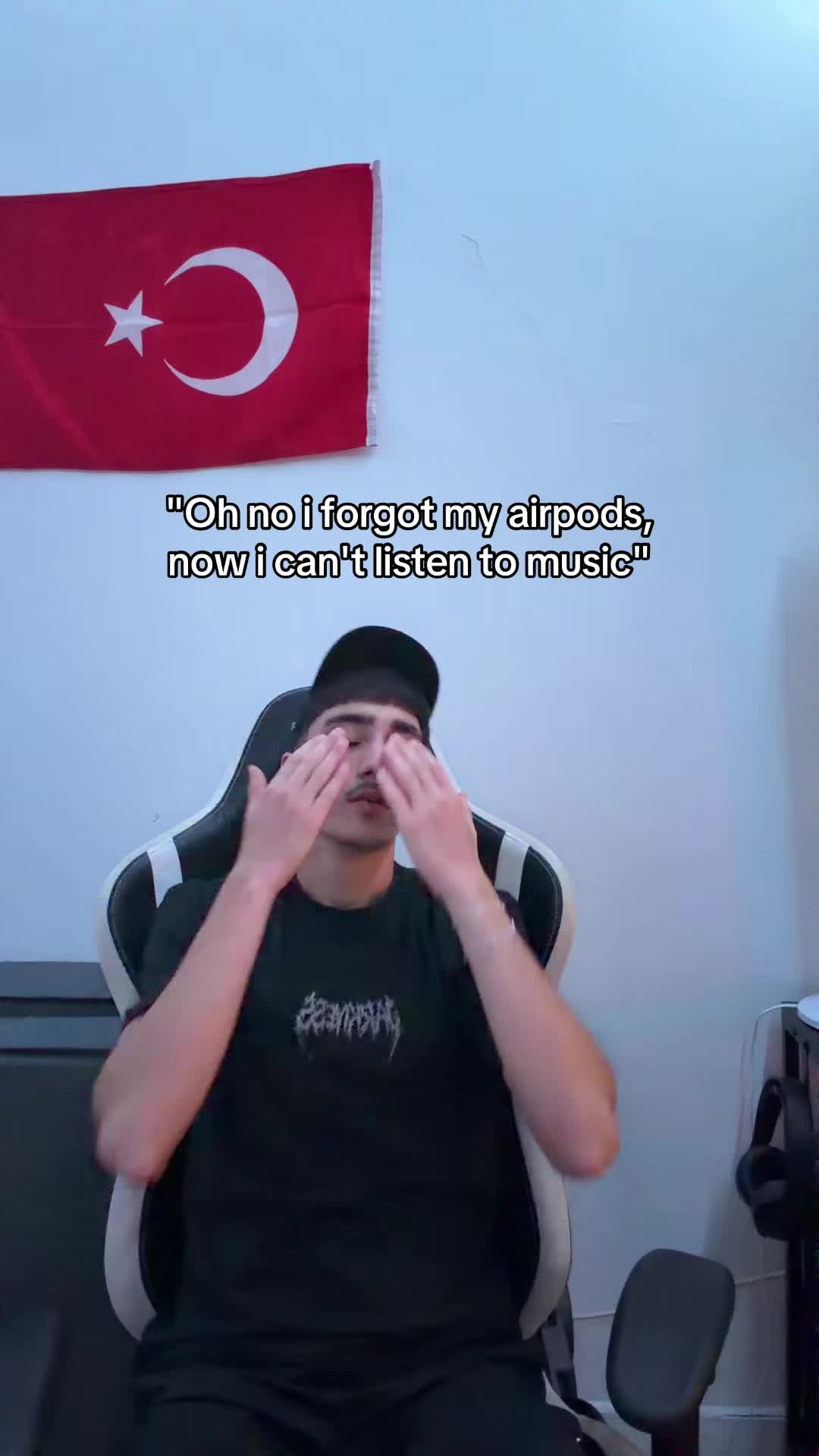 @𝓤𝔃𝔃𝓲シ