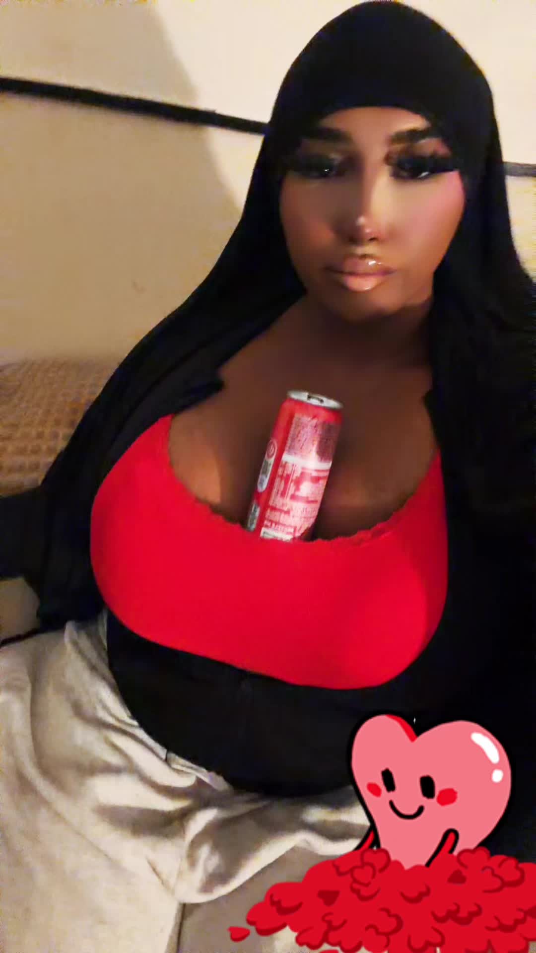 @🫦