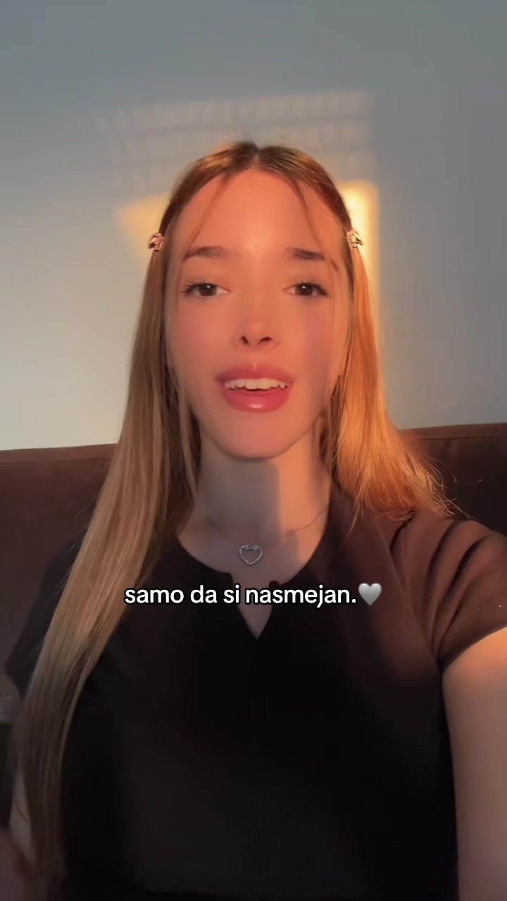 @3l3na