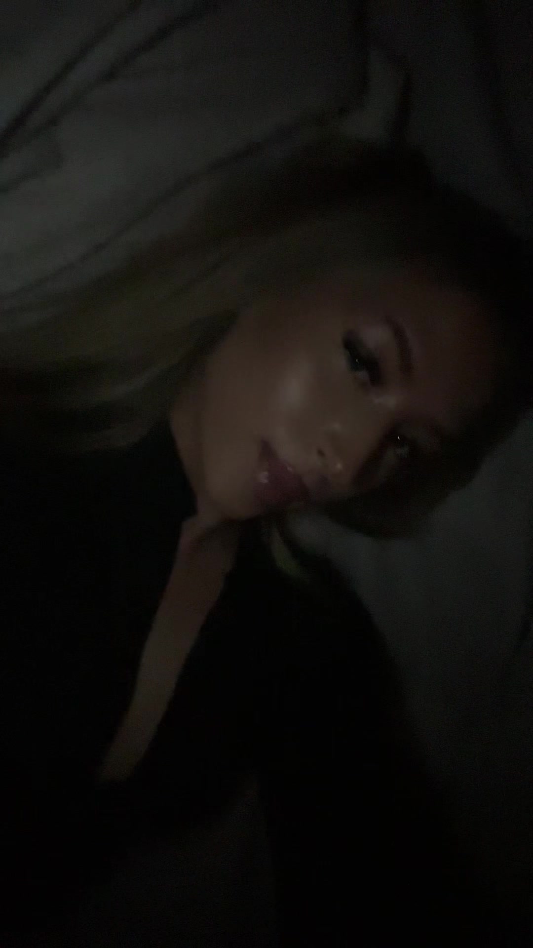 @ℰ
