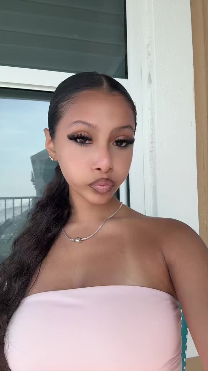 @nicole