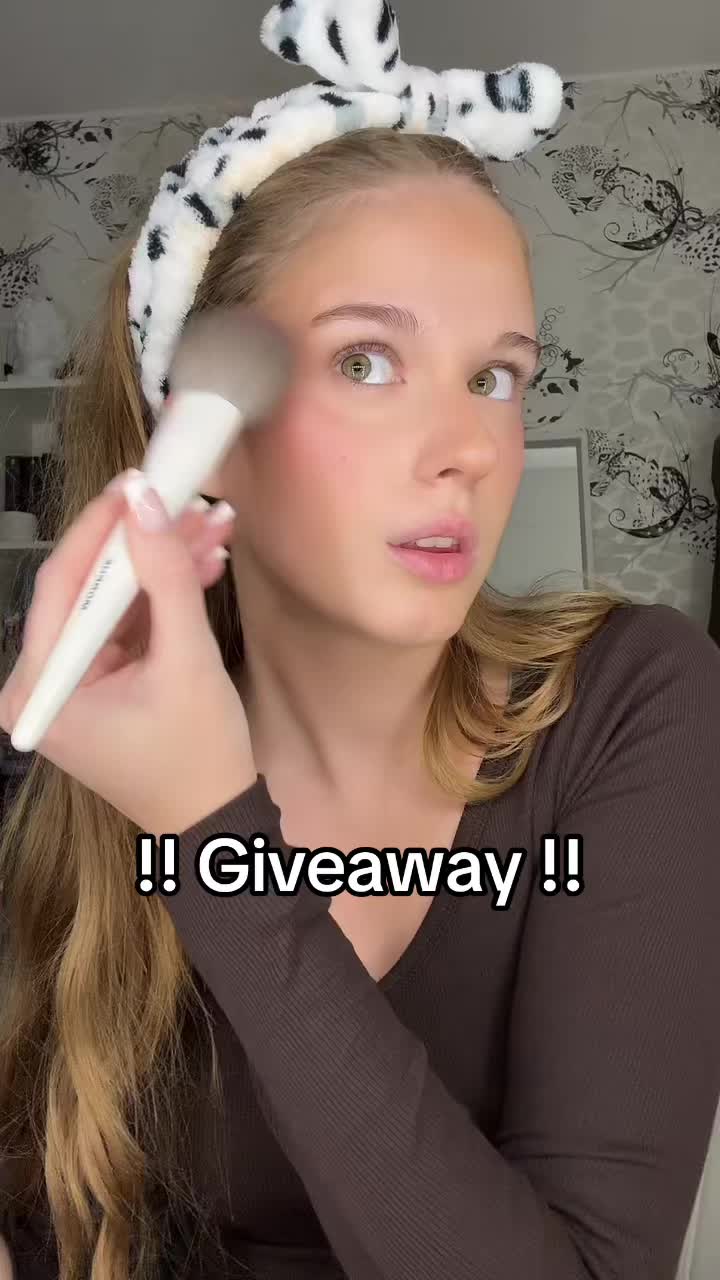 @elena
