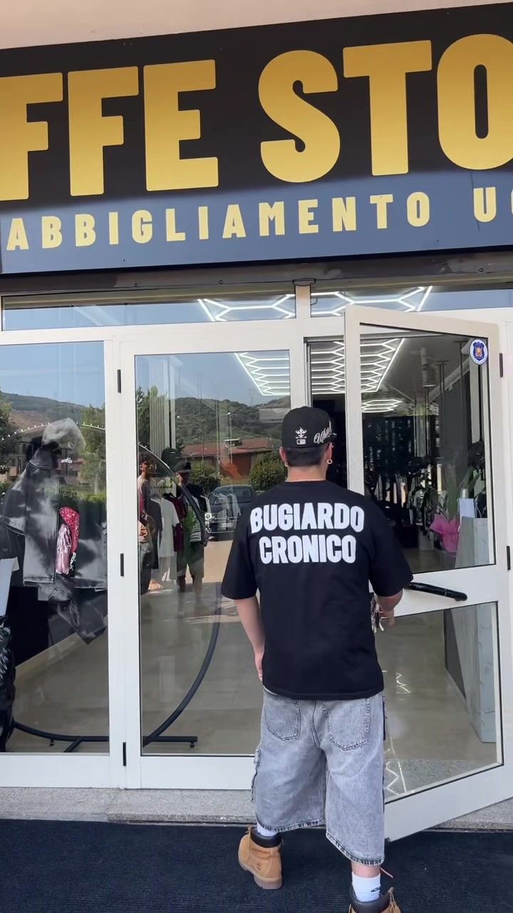 @Effe store maddaloni