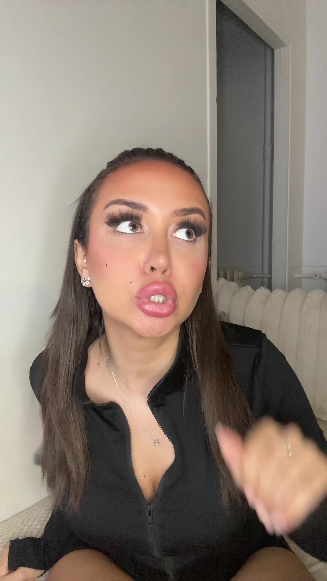 @sheyni_off