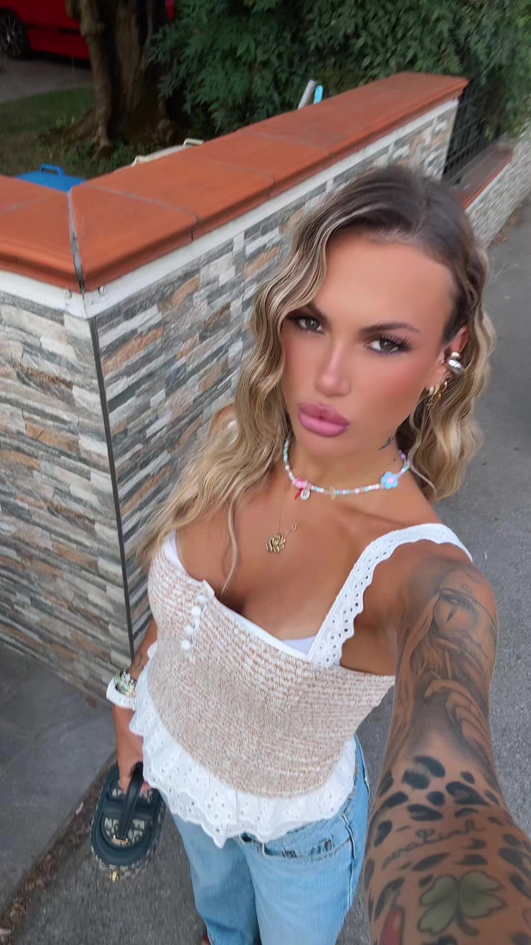 @Amorosa_aurora