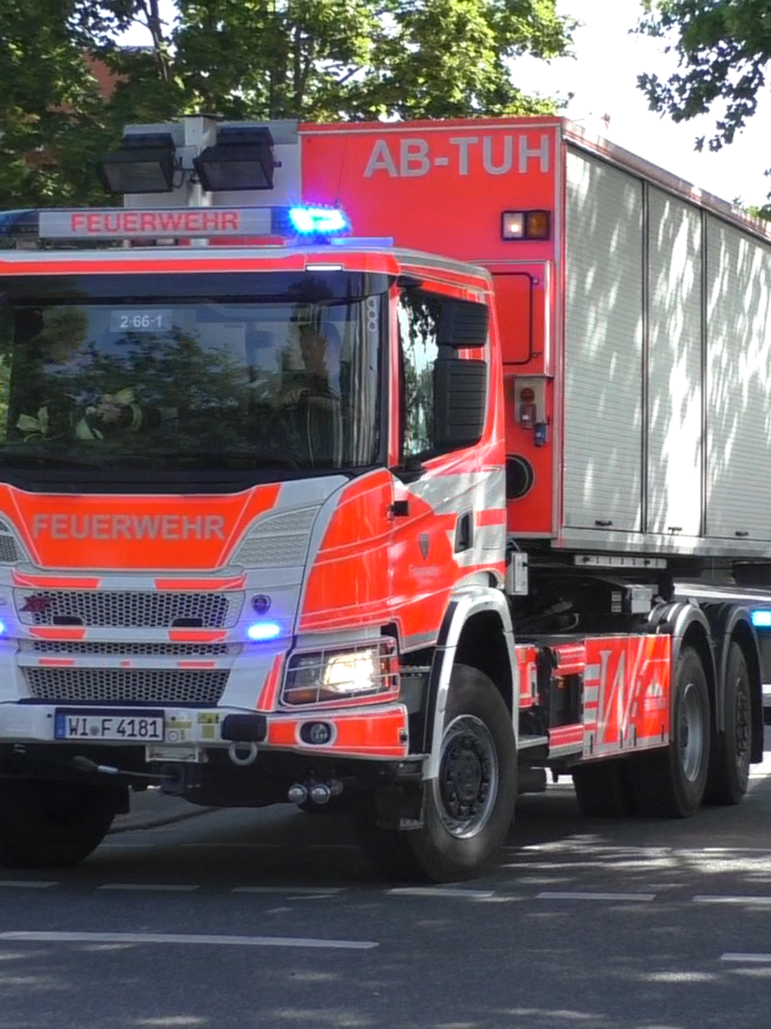 @Blaulichtfahrt