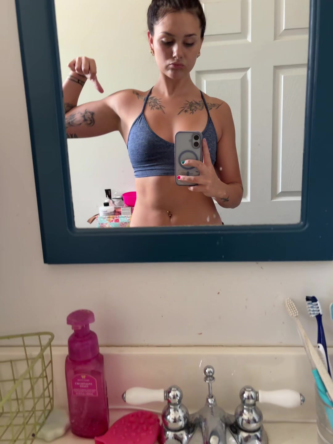 @chloeFsutton567