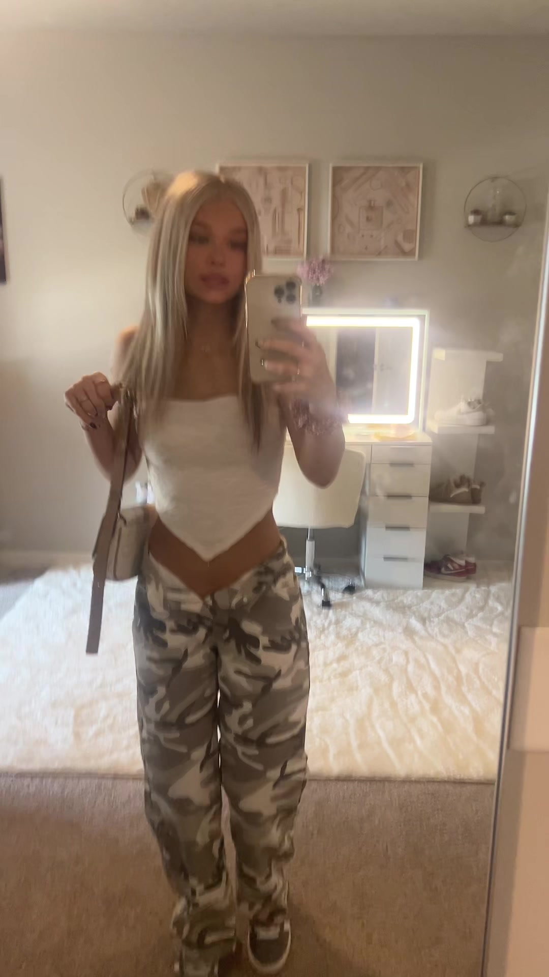 @ℰℒℒℐℰ🪬