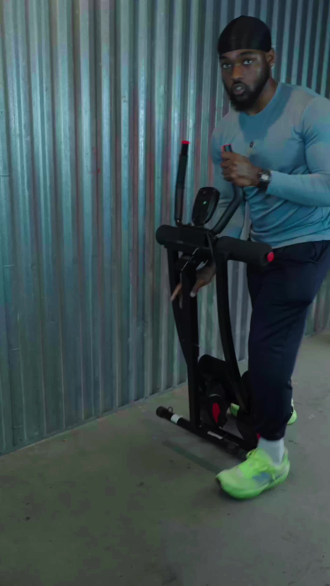 @PERSONAL TRAINER