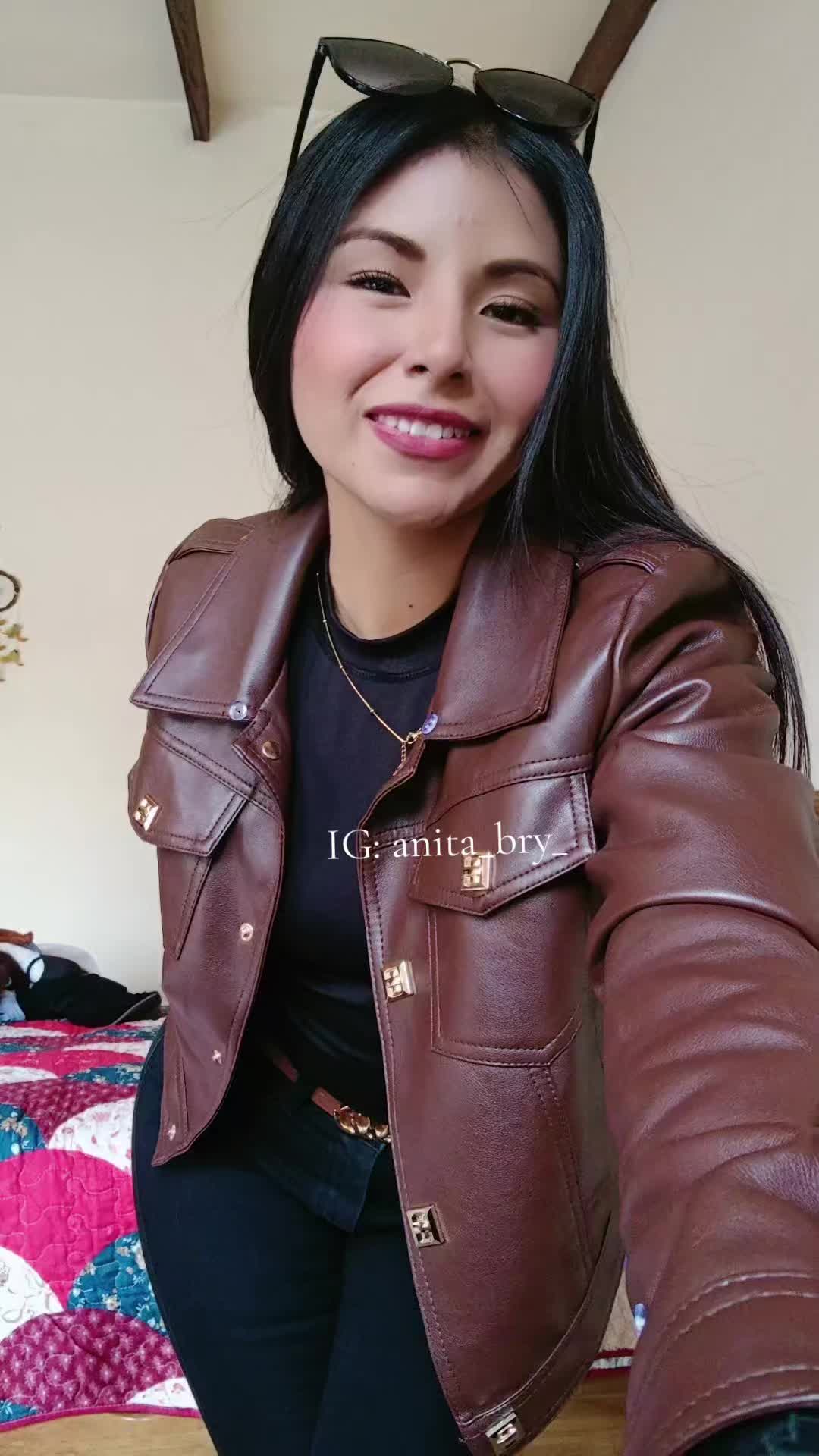 @ANITA 👑💚