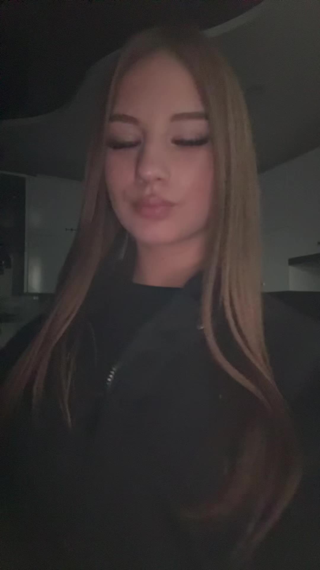 @👩🏽