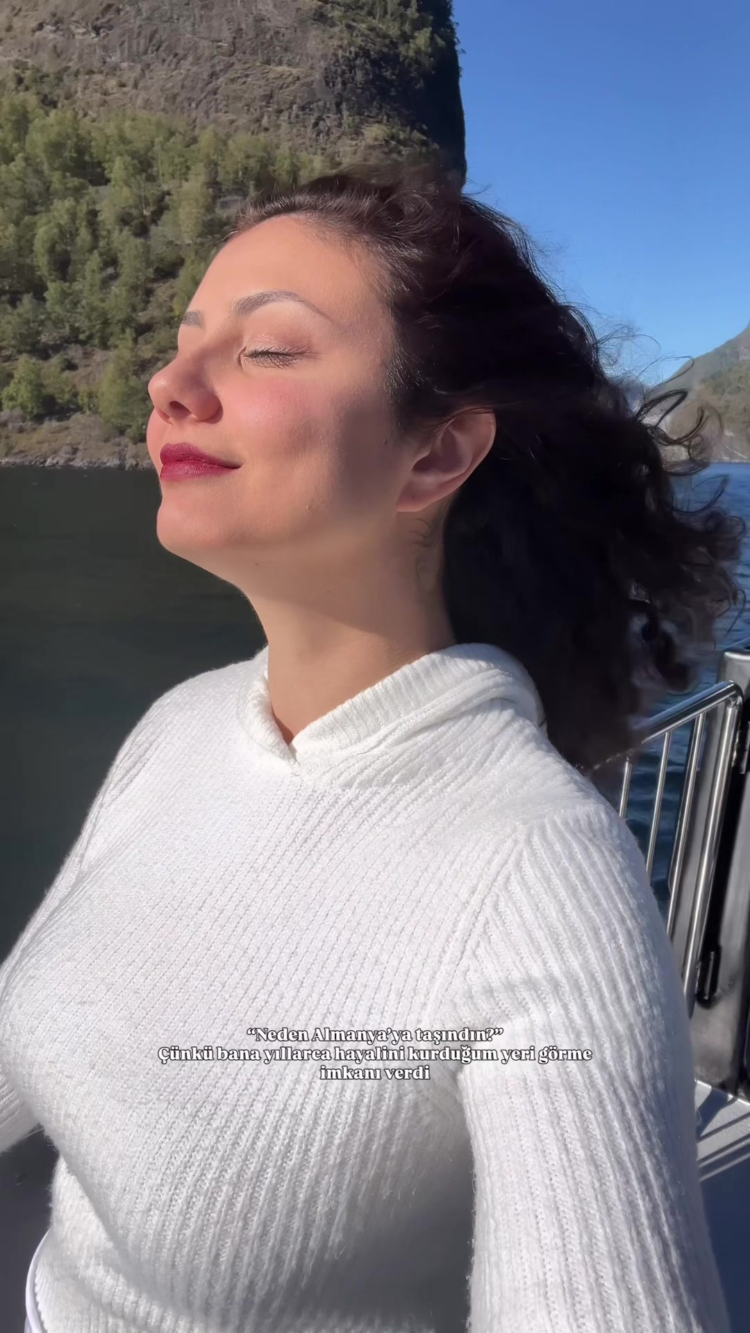 @Nesli