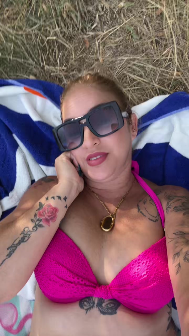 @lunalatina28