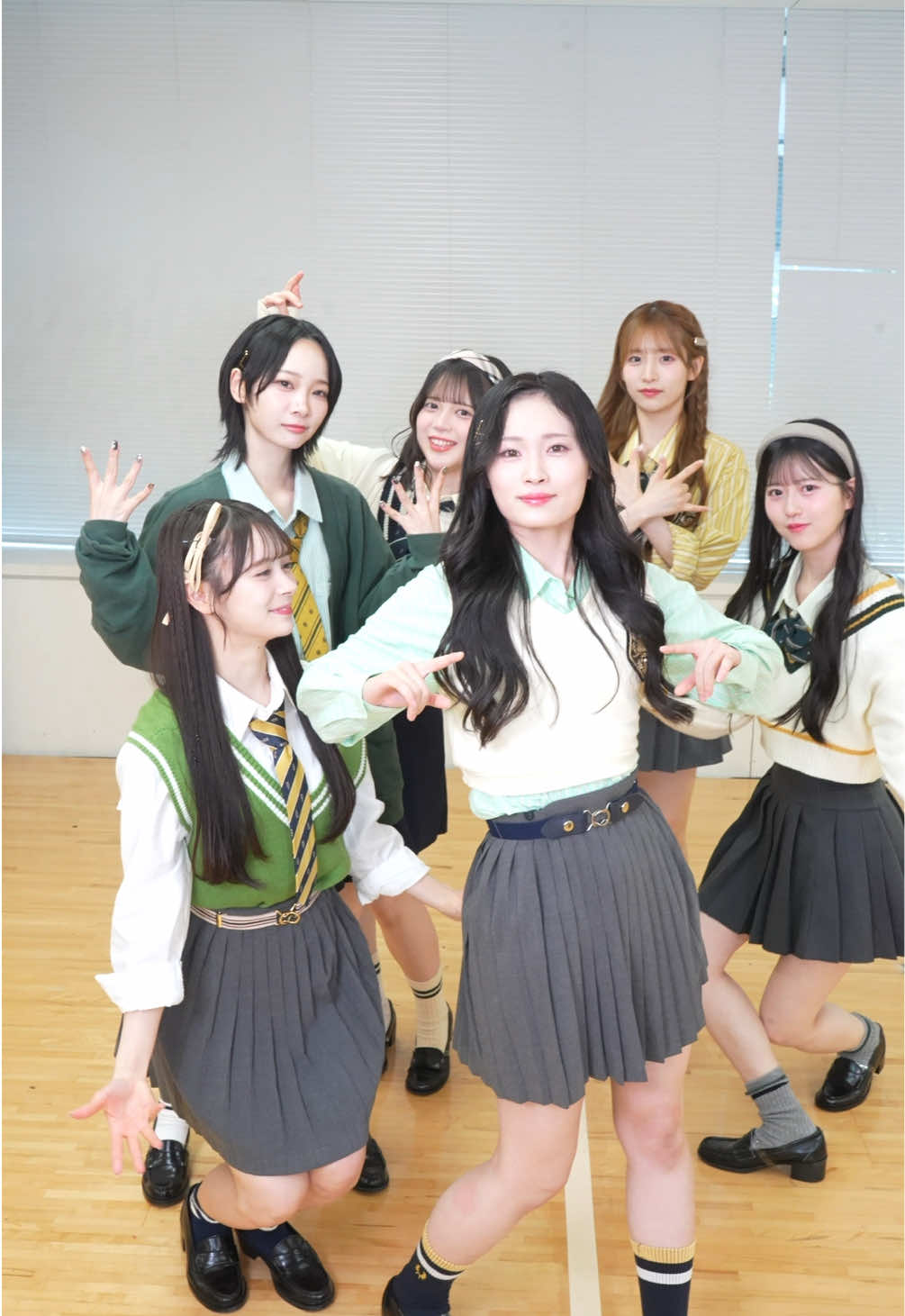 @AKB48