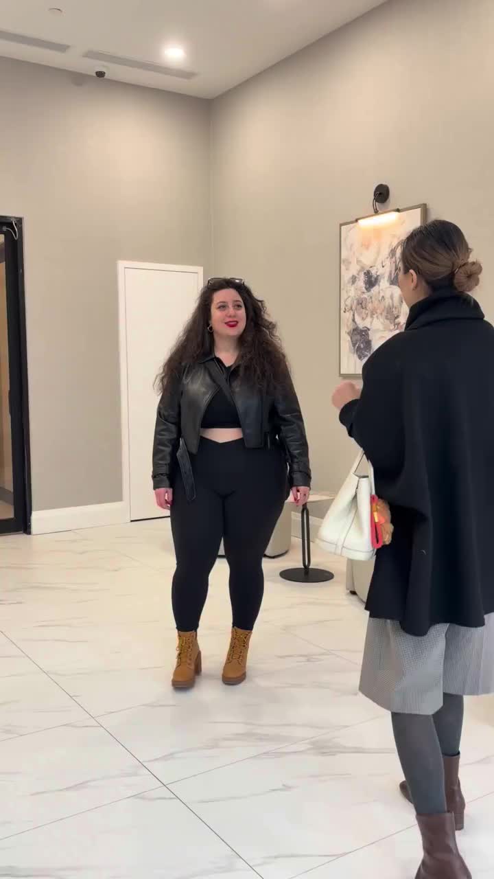 @Hannah 🇨🇦 I connect people