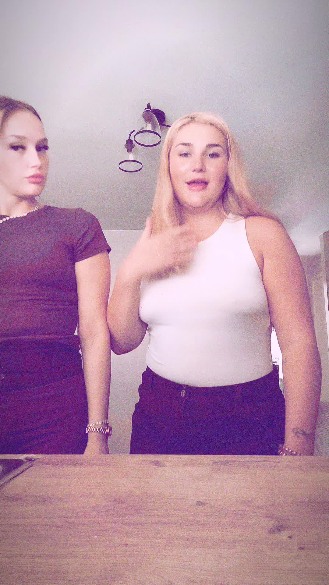 @lucyyylooo25