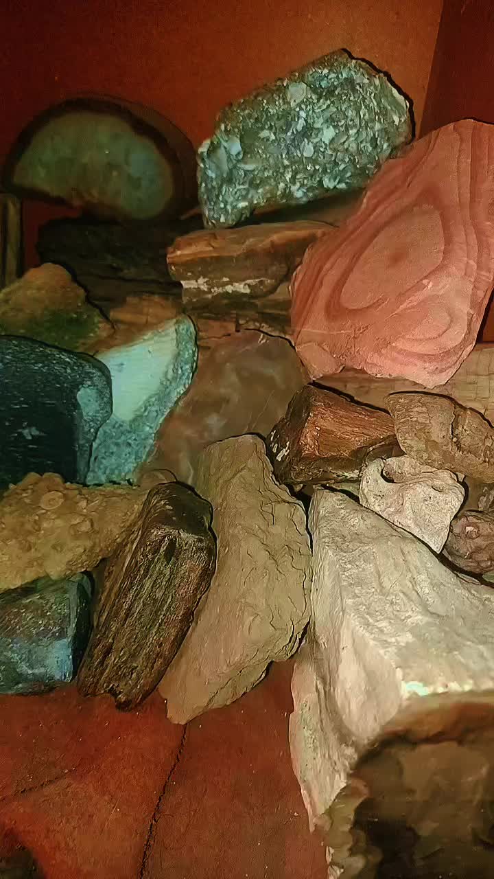 @rocksarecoolorsomeshit