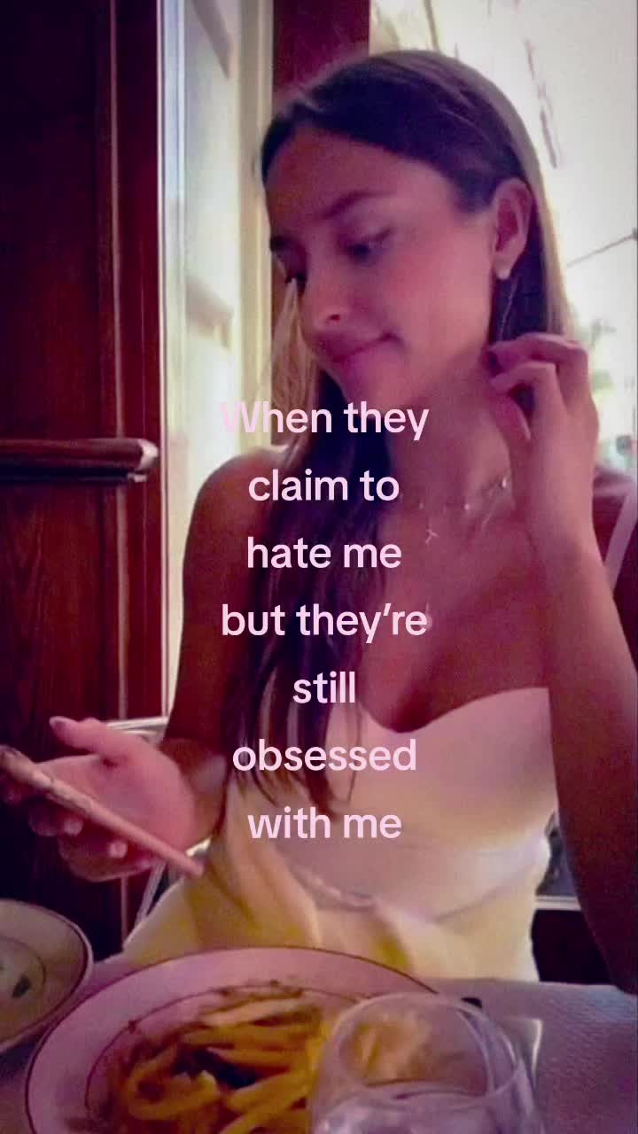 @Alexa | fanpage🦋