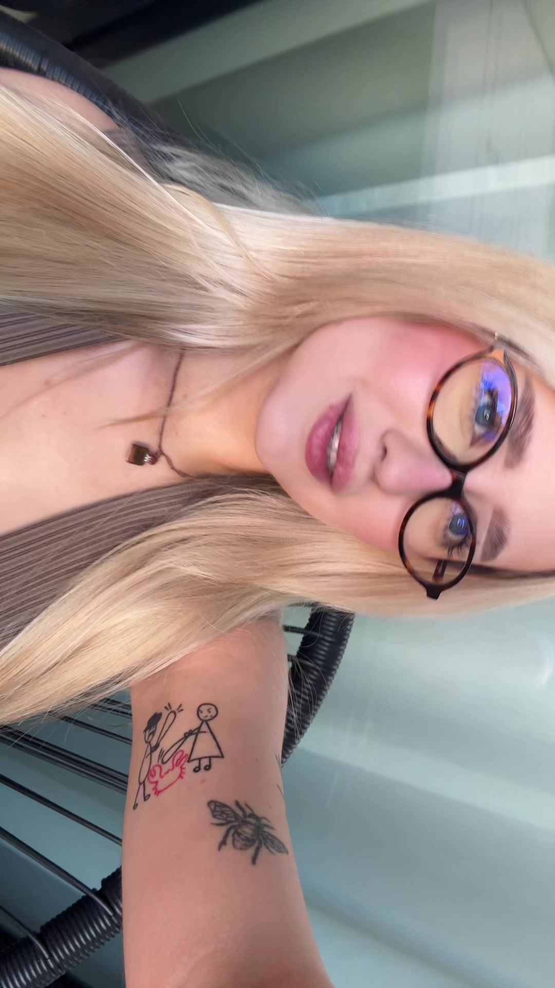 @HollyMolly