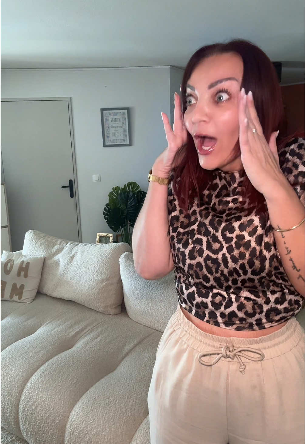 @🌺 𝒜𝒶𝓇𝑜𝓃𝒶𝓃𝒹𝓂𝒶𝓂𝓈 🤍
