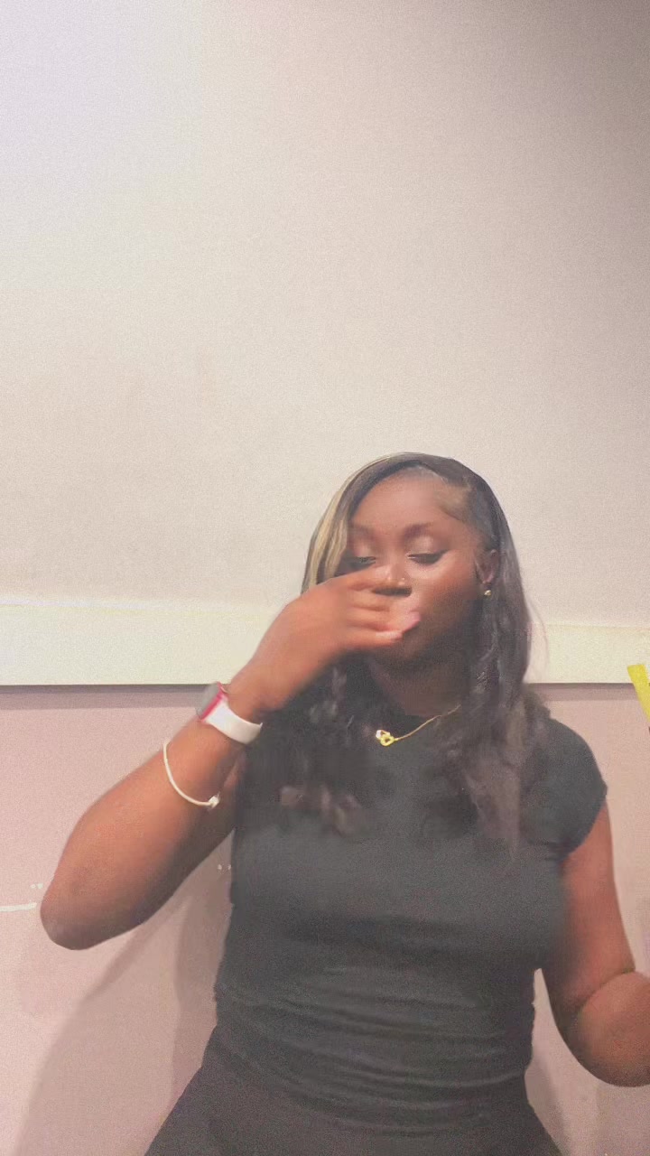 @Shæ💞