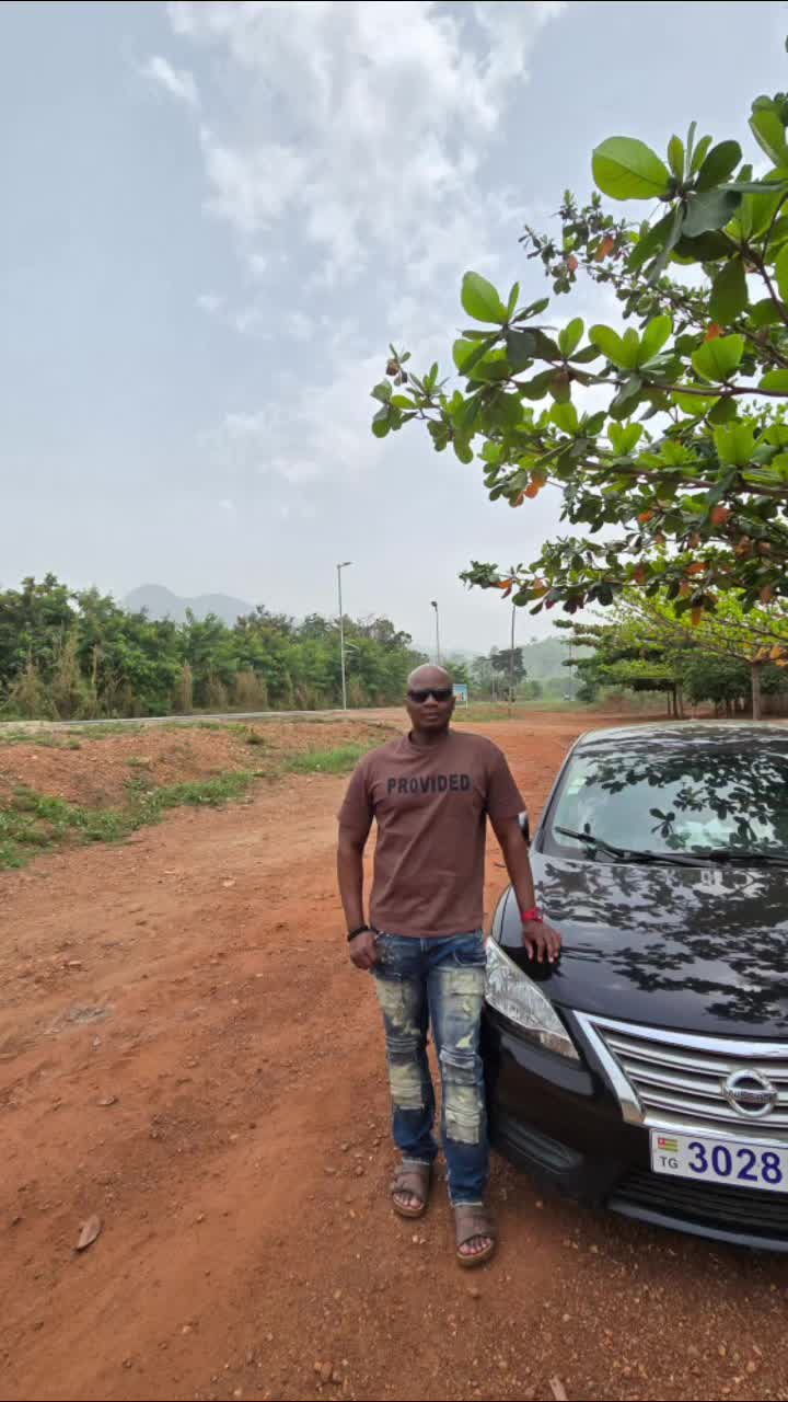 @Komi Afetse 🇹🇬 🇺🇸