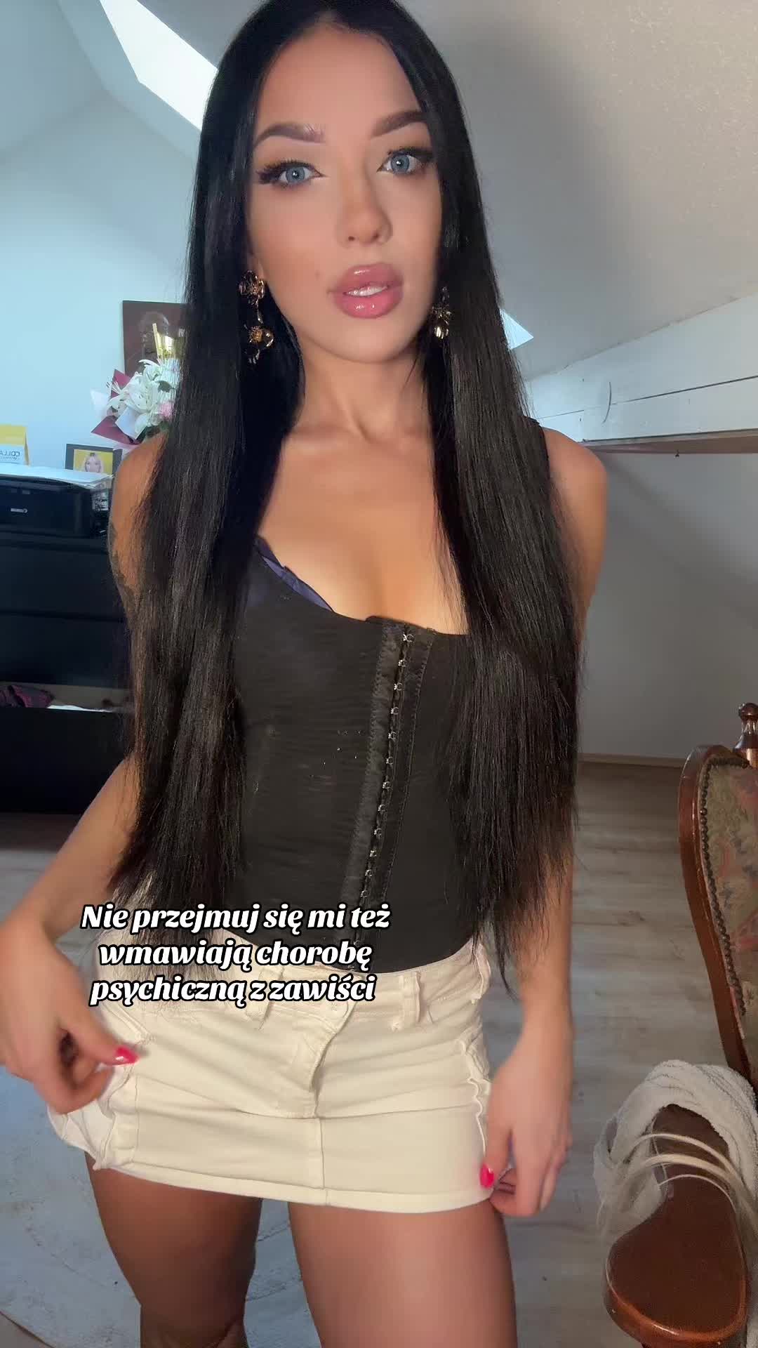 @izzi_official