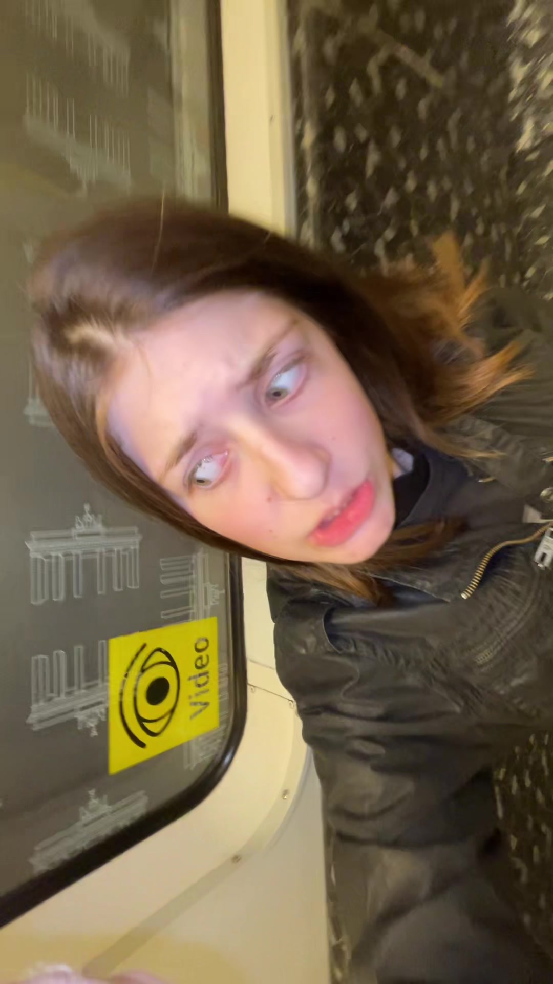 @𝒋𝒂𝒅𝒆