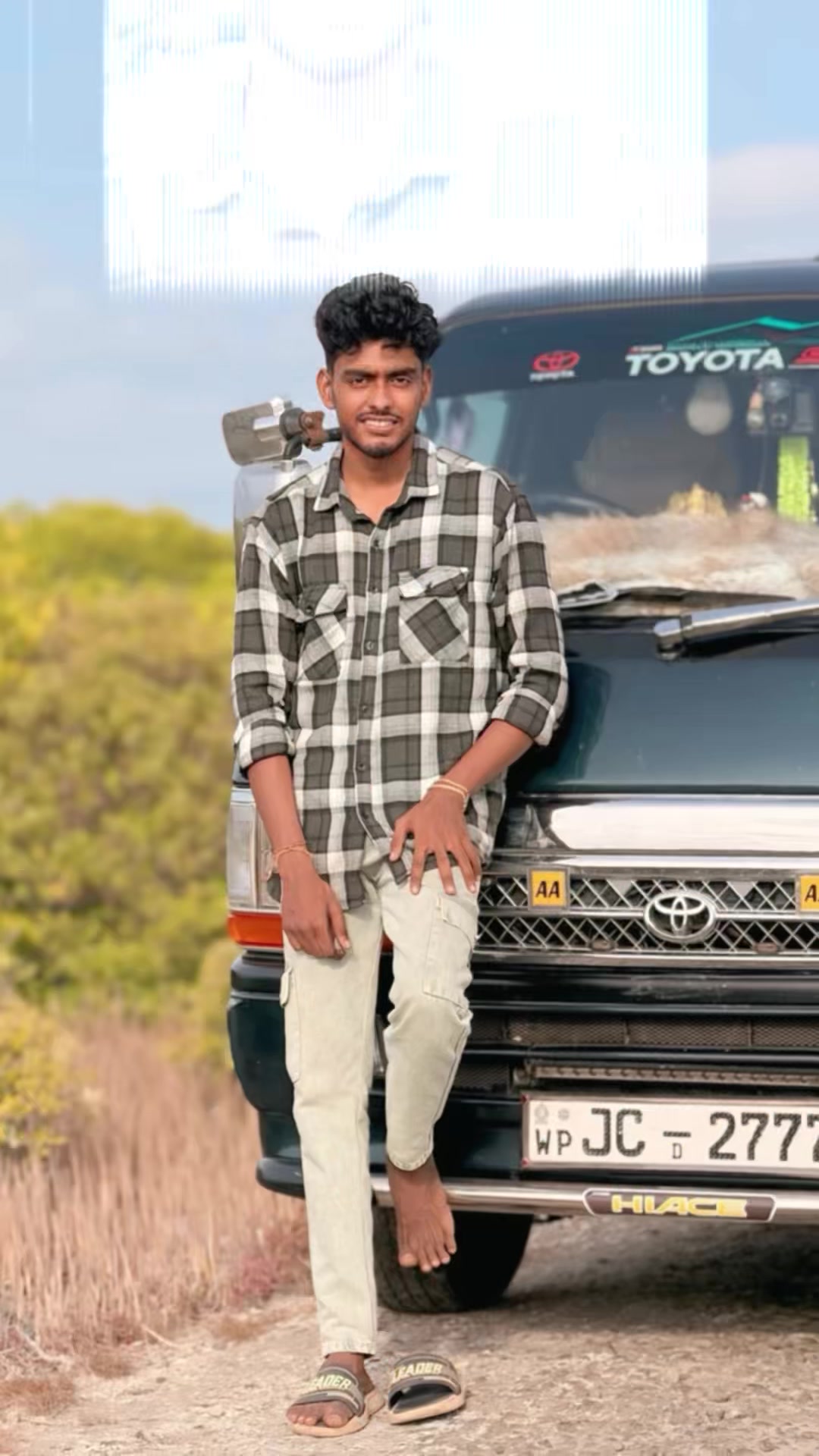 @RiShI0.3 🦋🤍