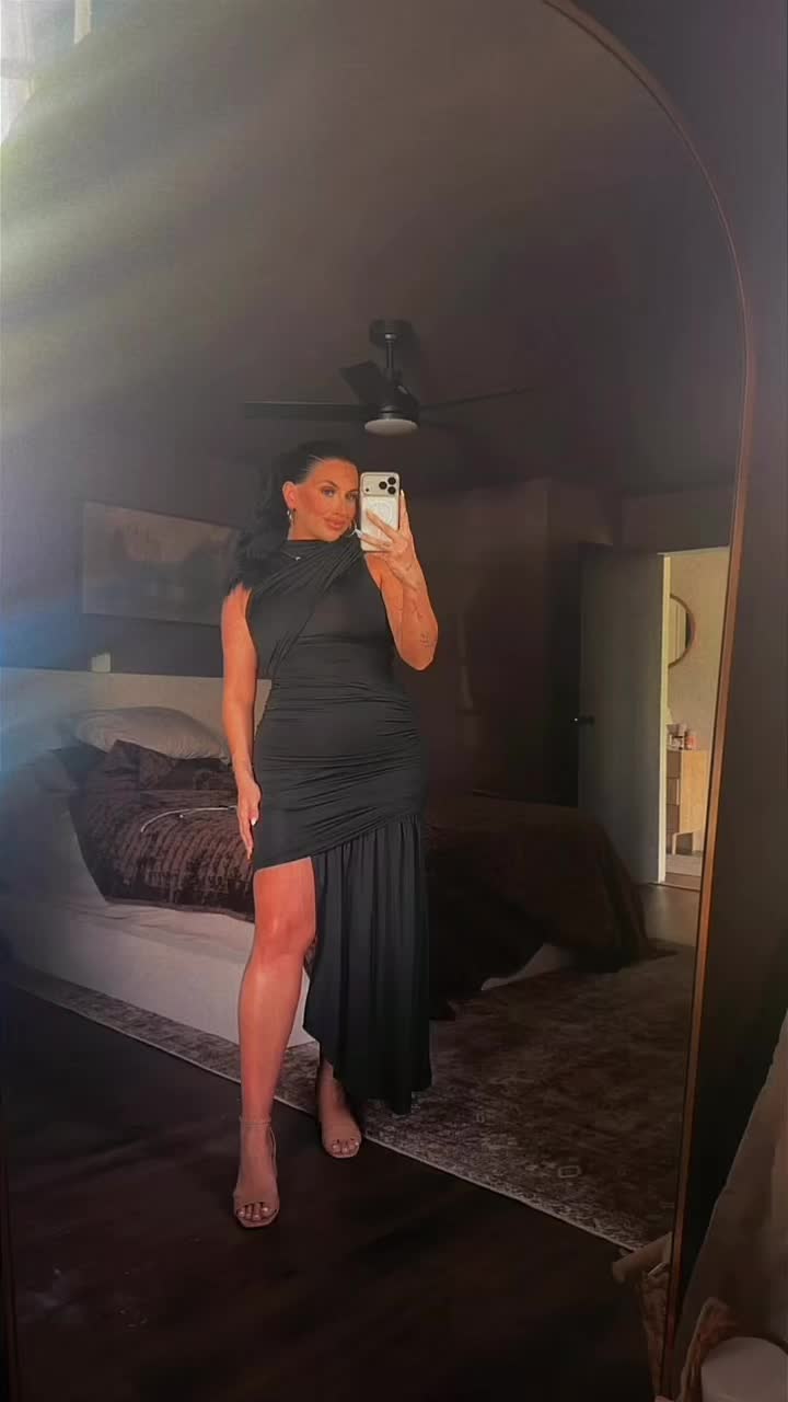 @mekennah_